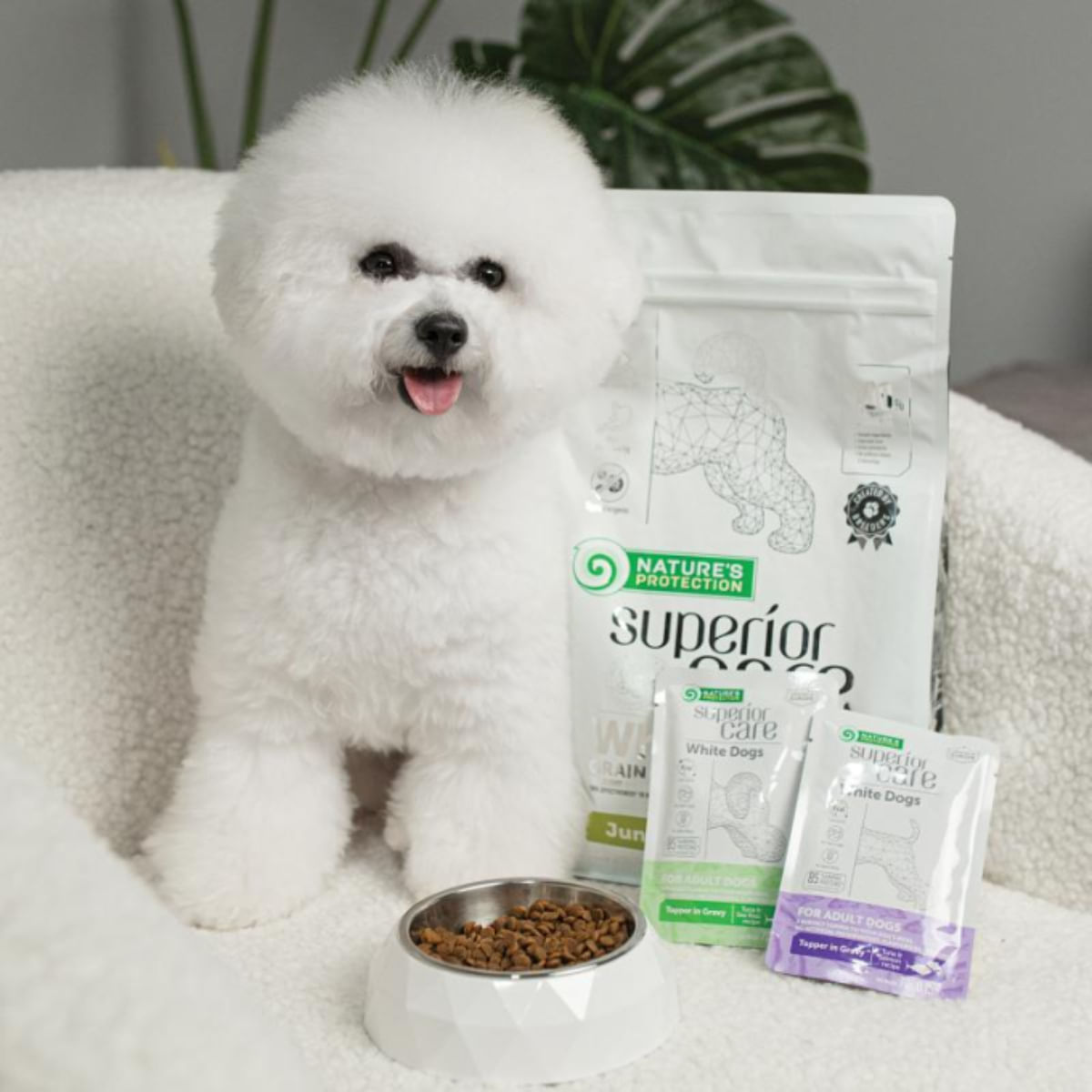 NATURES PROTECTION Superior Care White Dogs, XS-XL, Ton și Somon, plic hrană umedă câini, (topping), 70g